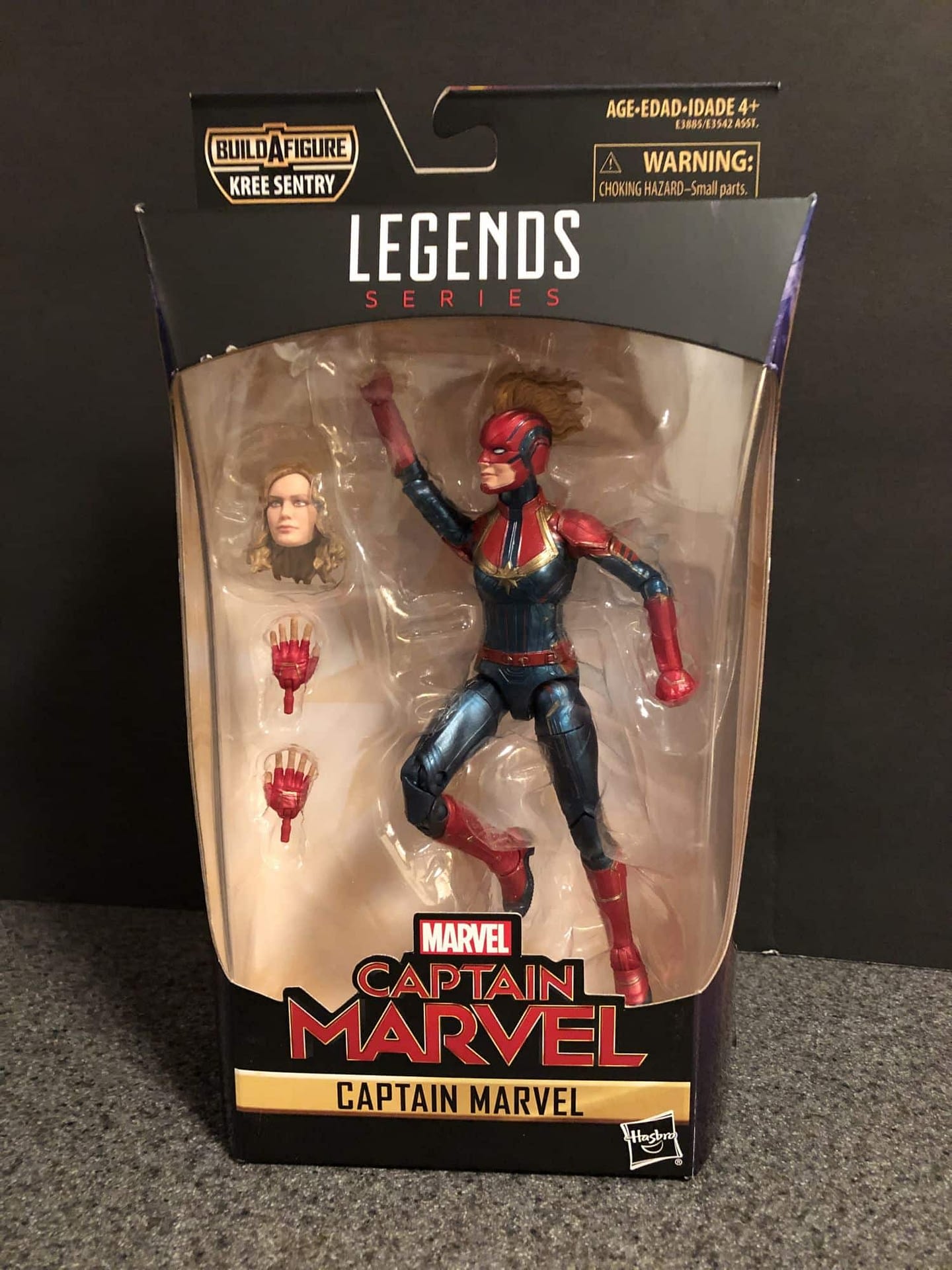 Let's Take a Look at the Marvel Legends Captain Marvel Figure