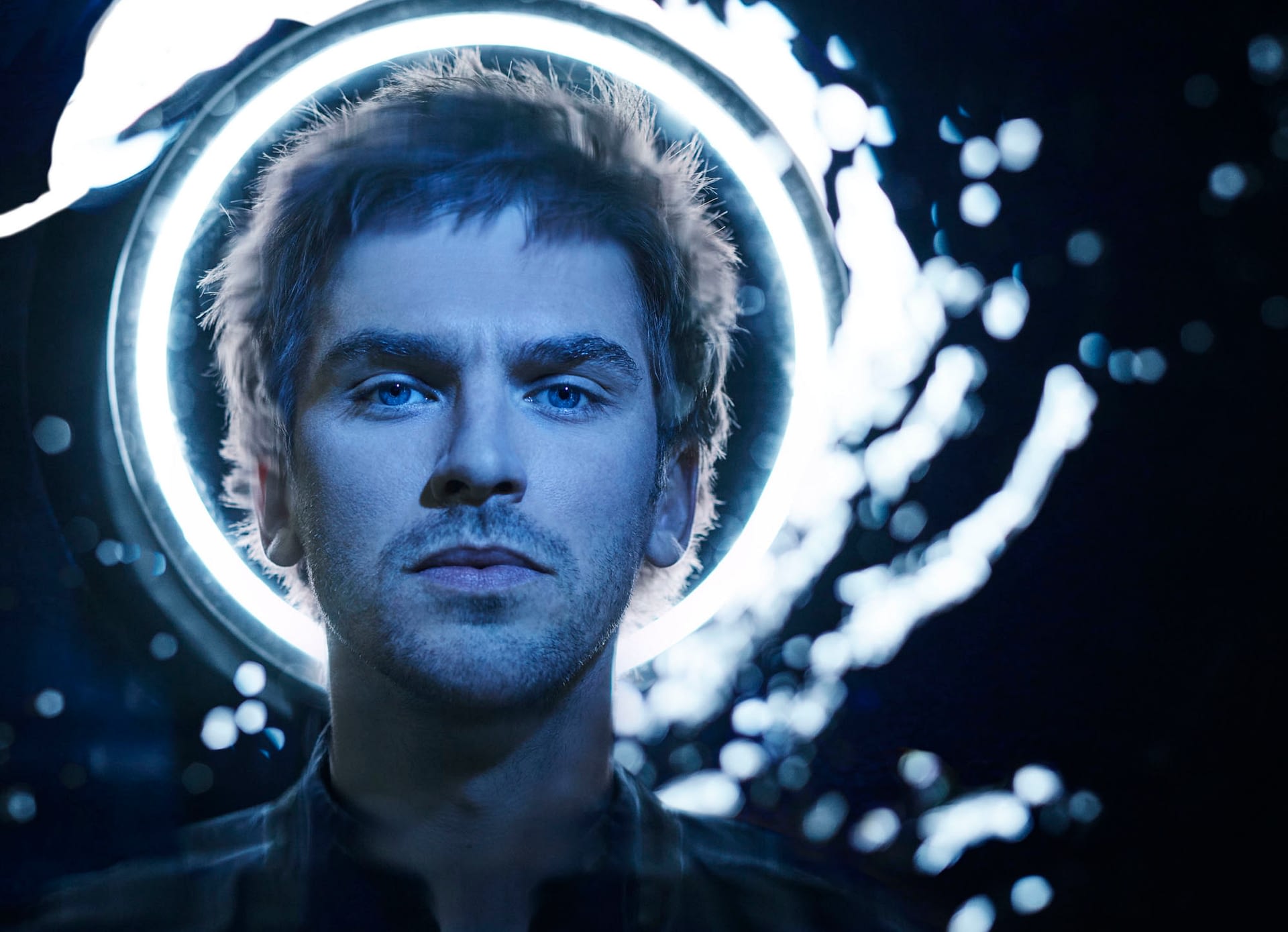 "Blithe Spirit" Shoots with Dan Stevens & Judi Dench