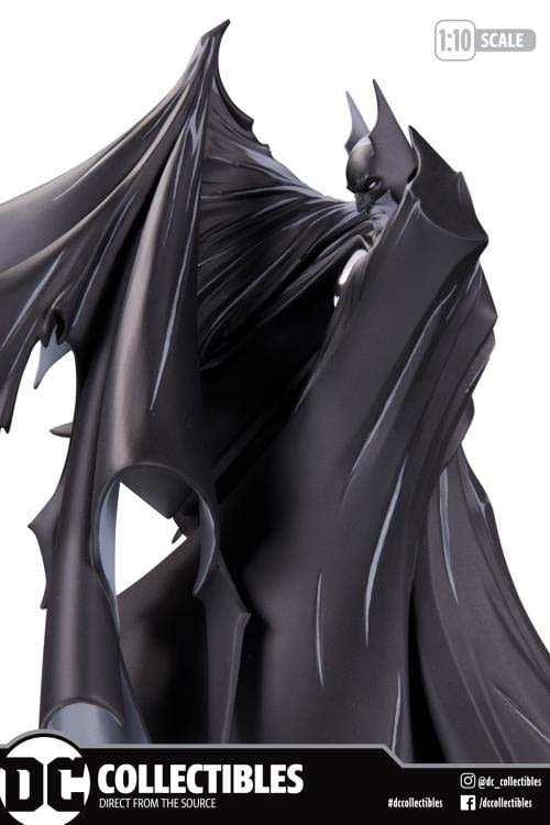 #423 cover, 100th Release Batman Black /& White By Todd McFarlane Resin Statue